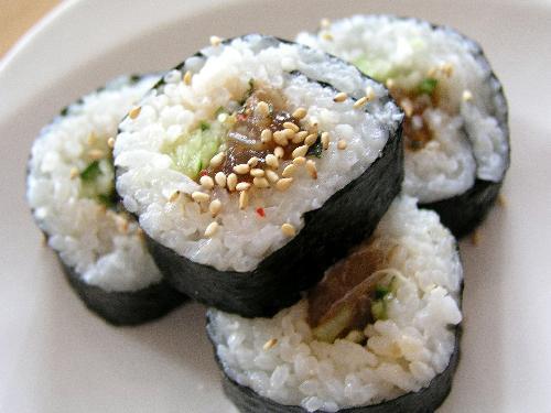 まぐろキムチ海苔巻き