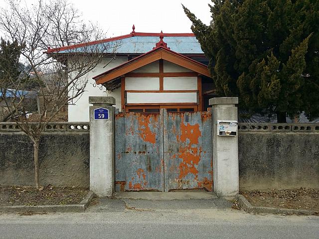 立派な門構え