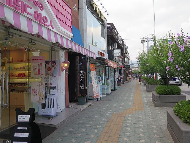 お店の看板がハングル