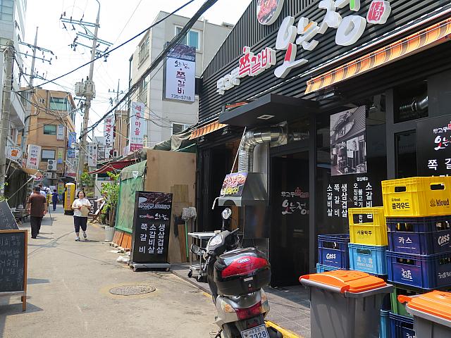 焼肉店「チョッカルビオヌンジョン」