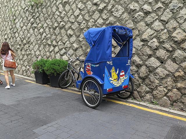 韓国の人気キャラクター、ラーバの観光自転車が。かわいい～