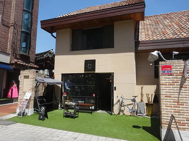こちらも服屋さん？