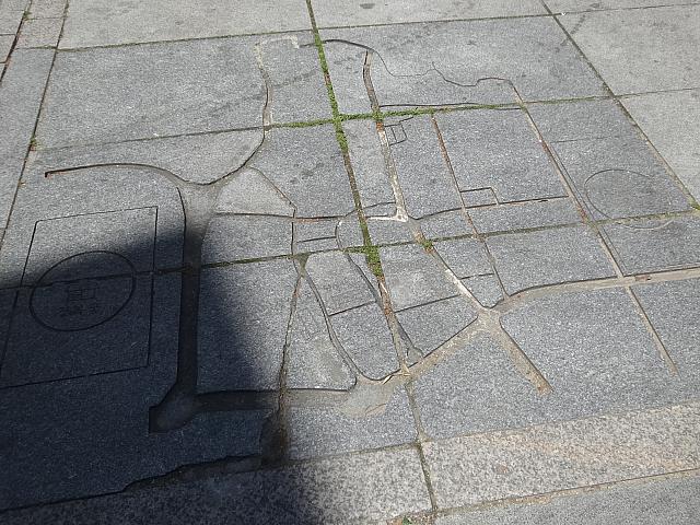 道の上にも地図