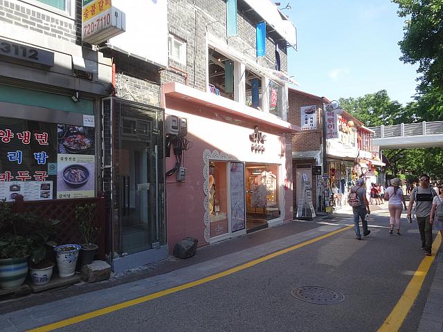 コスメショップ