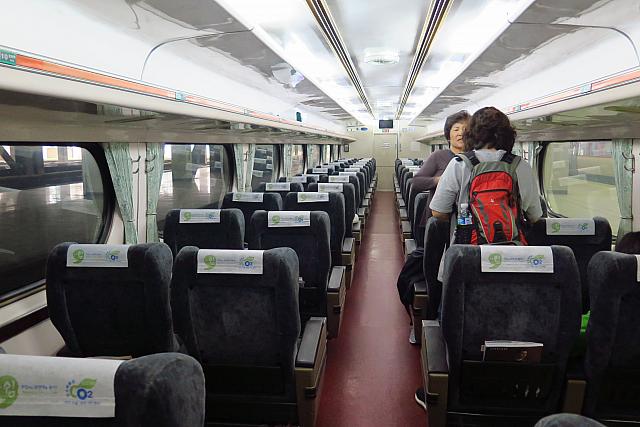 広い車内