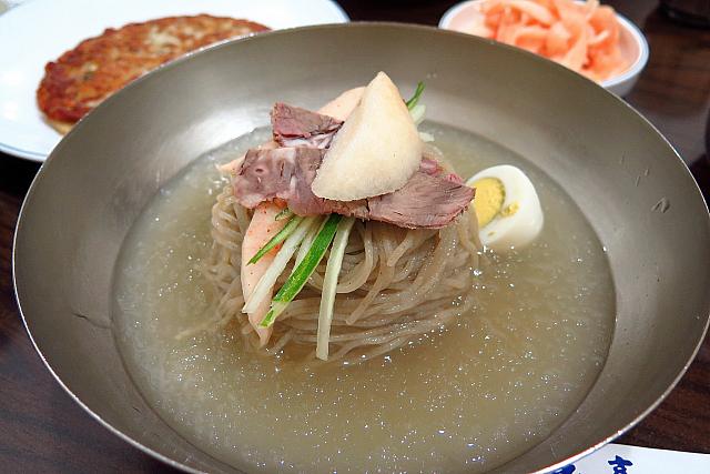 水冷麺（11,000ウォン）＠江南の乙密台