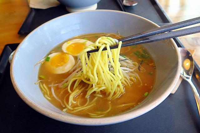味噌ラーメン（ランチタイム価格8,100ウォン）＠聖水洞アンダースタンドアベニューのビストロハイブ