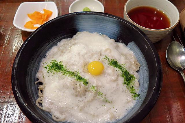 山かけ蕎麦（16,000ウォン）＠現代百貨店狎鴎亭本店の三谷屋