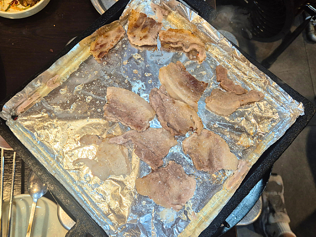 鮮度がよくとてもジューシー。薄いのですぐ焼けて待たずに食べれます。