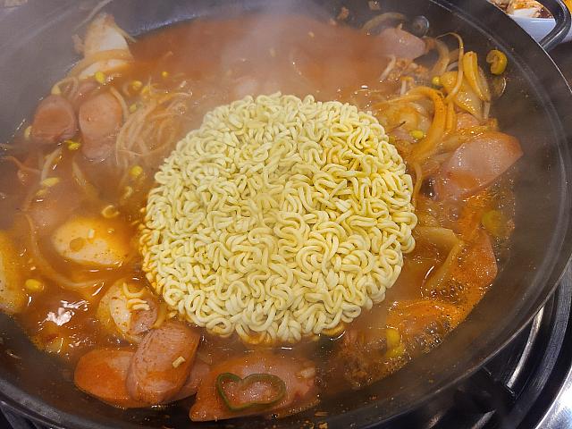 最後のシメには麺で！