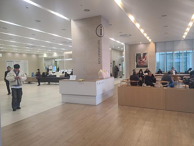 韓国は病院内にもカフェがありますよ～！