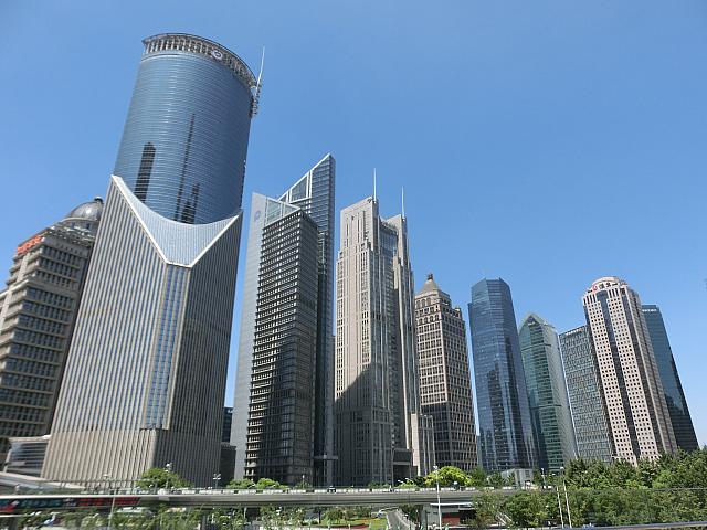 オフィスビルがずらり