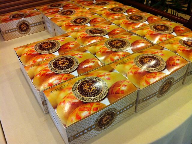 テイクアウト用。でも、できればその場で熱々を食べてほしいです