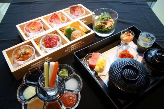 ◎ ランチセット「焼肉５種盛り」　78元 
