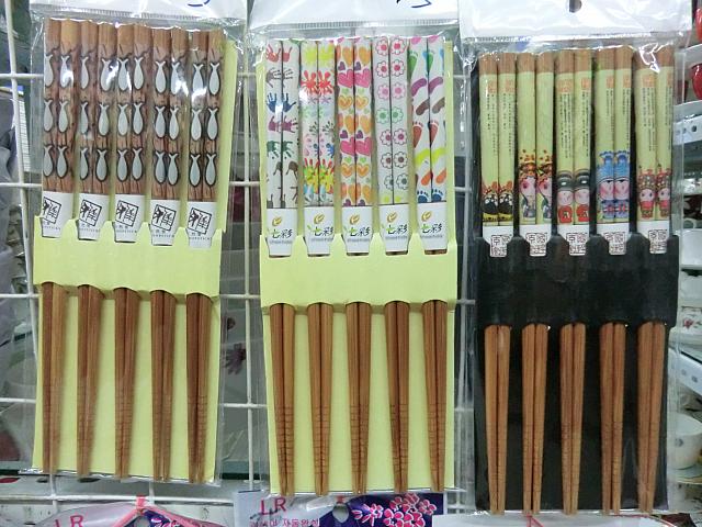 箸、5膳セット（15元）。1膳約30円です!