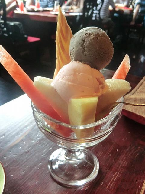 チョコとイチゴのアイス