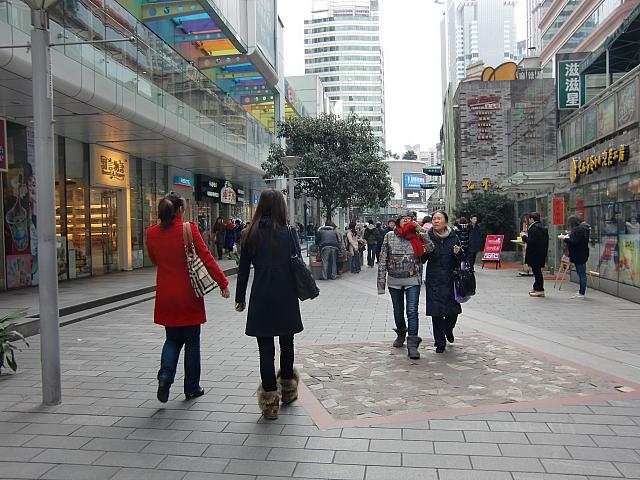グルメ歩行街「呉江路」