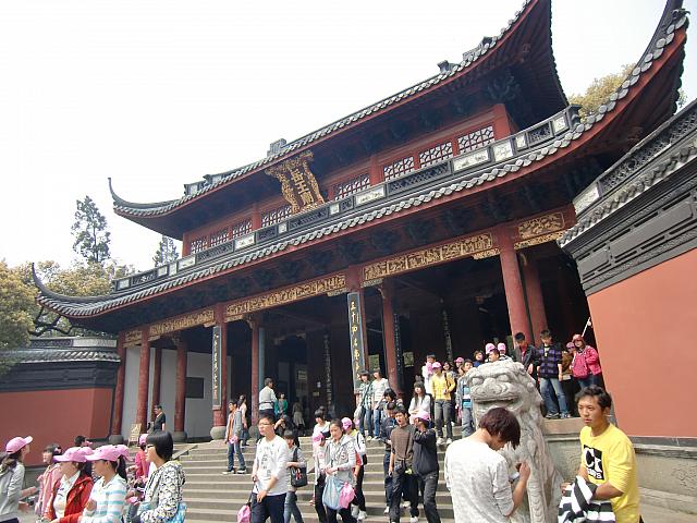 岳王廟。