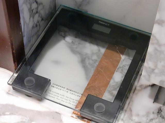 体重計。