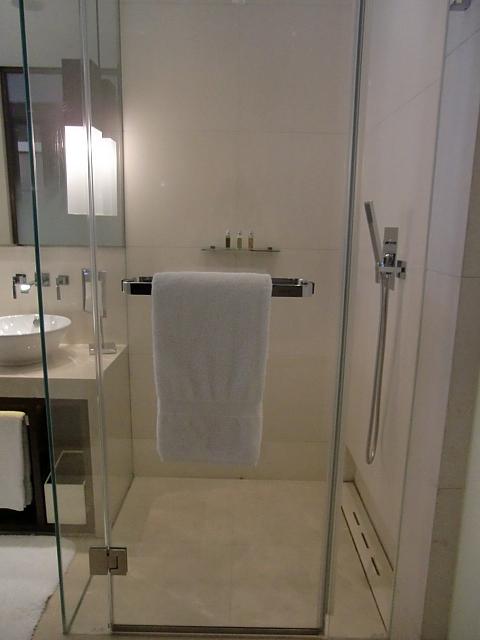 シャワーブース。