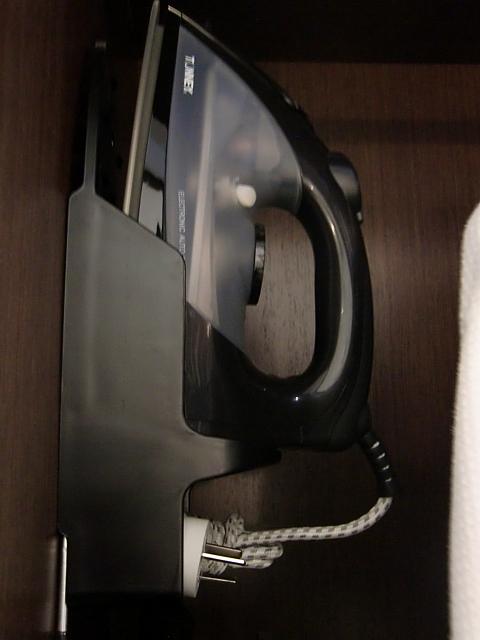 アイロン。