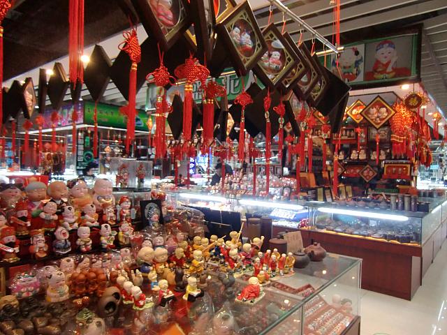 無錫土産のお店もいっぱい。