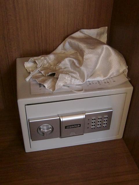 セーフティーボックスとドライヤー