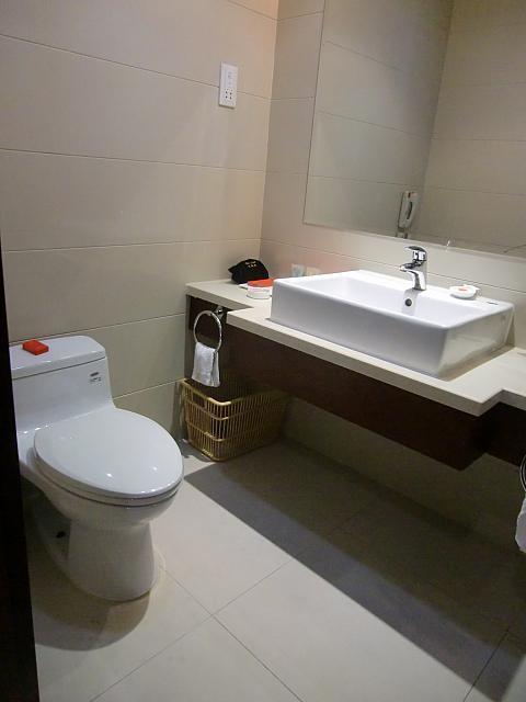 トイレと洗面台