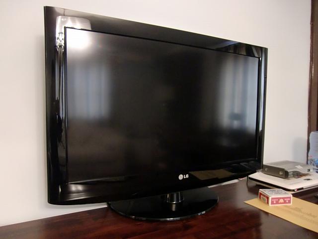 フラットテレビ