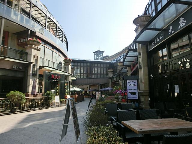 嘉頓広場