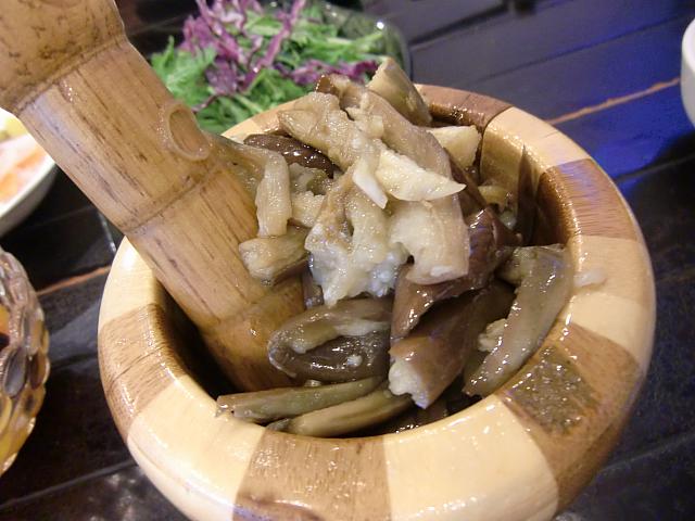 ナスの前菜「杨妈妈手撕茄子」