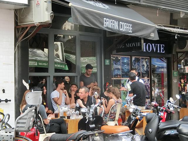 カフェ「GRIFFIN COFFEE」