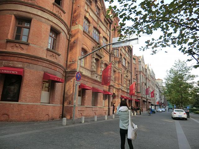 圓明園路の街並