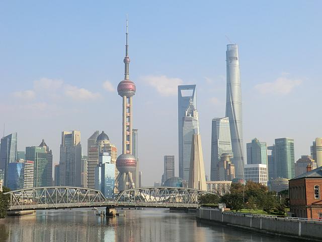 橋の上からの景観。絶景なのに観光客はゼロ!