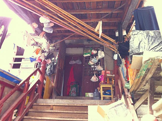 中は住居になっています