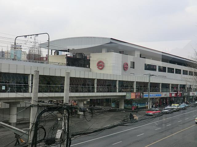 3、4号線は地上に駅があります