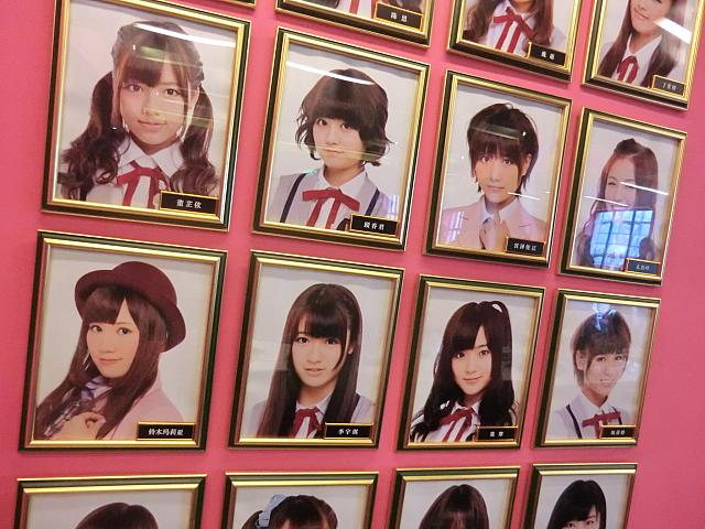 メンバーの写真が飾ってあります