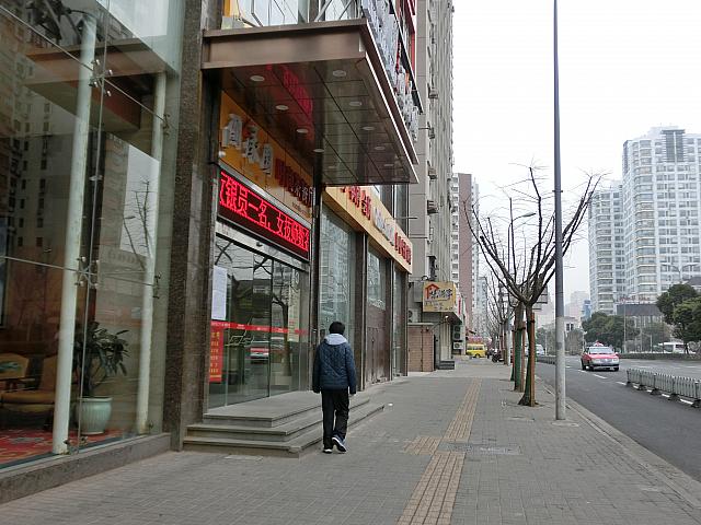 ④右折します
