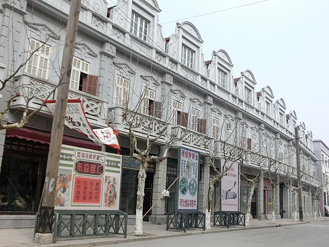 こんな建物もあれば、