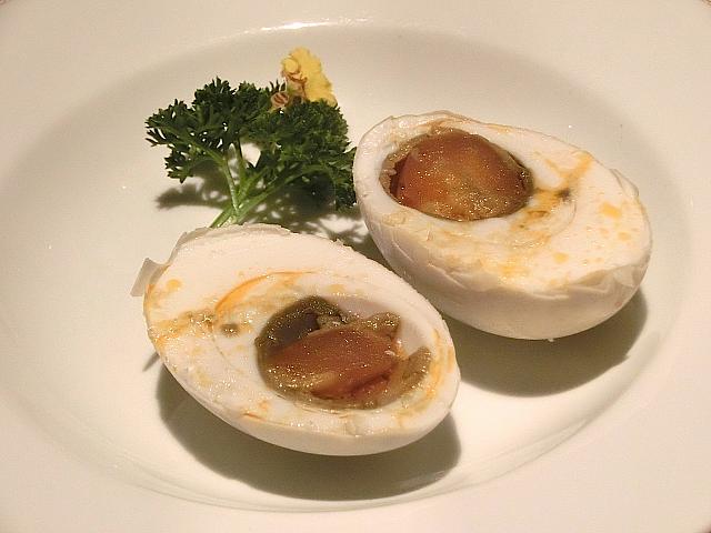 小皿メニューを店員さんがちょこちょこお勧めしてくれるのが嬉しい!