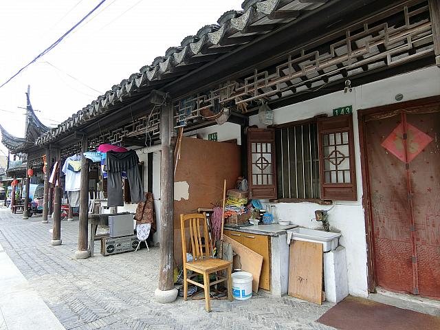 こんな街並みが続きます