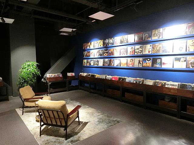 レコードショップ