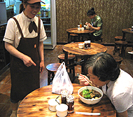 麻辣湯（マーラータン）屋へGO！ -静安寺付近