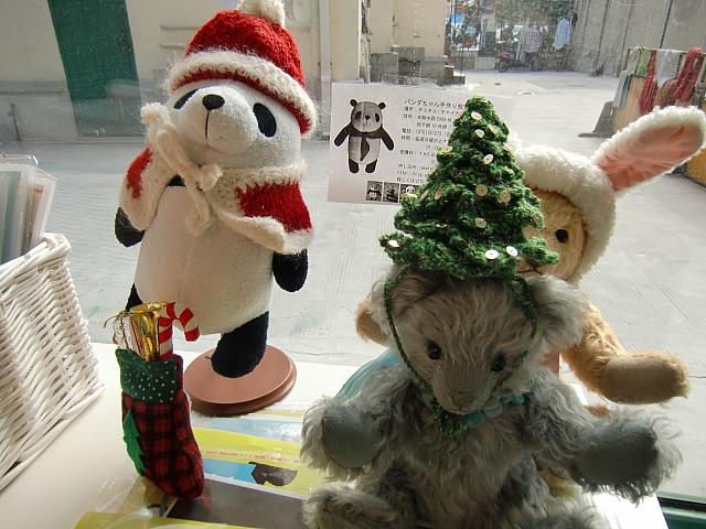 お店にはクリスマス風ディスプレイが。
