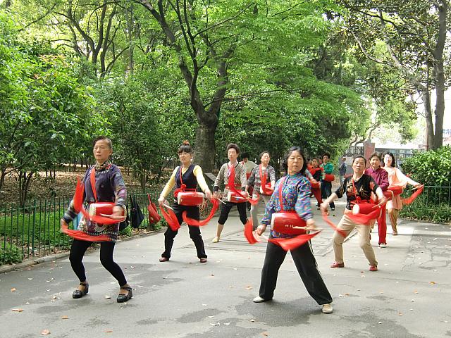 ダンス。