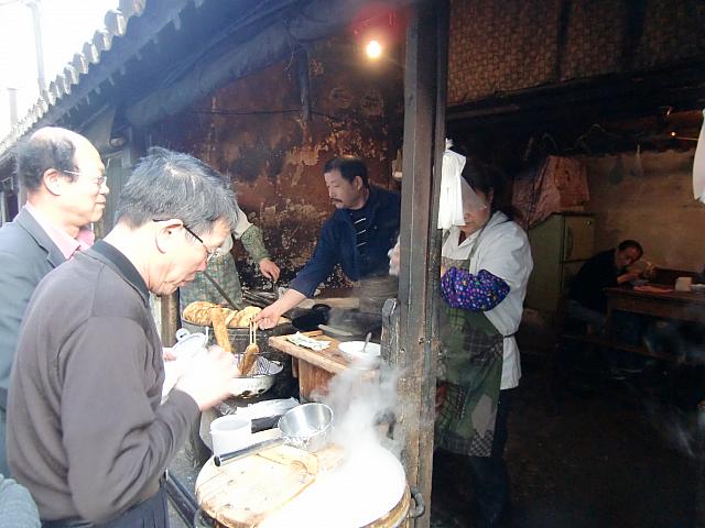 朝ご飯屋台。