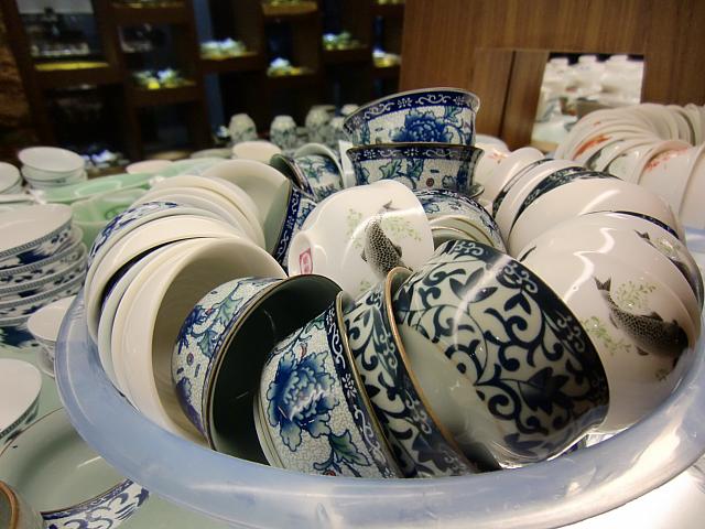 茶杯はバラ売りだととても安いので、お土産として気軽に購入できます。