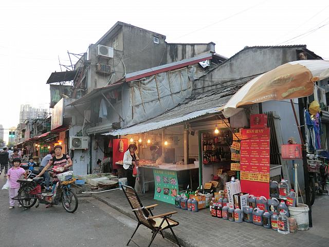 こんな商店街が残っています