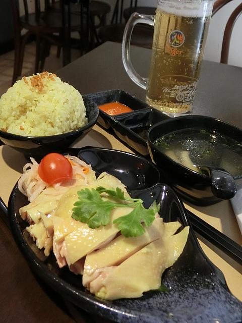 一人分の定食がメイン
