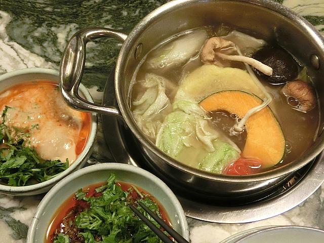 有機野菜たっぷり火鍋の「斉民市集」